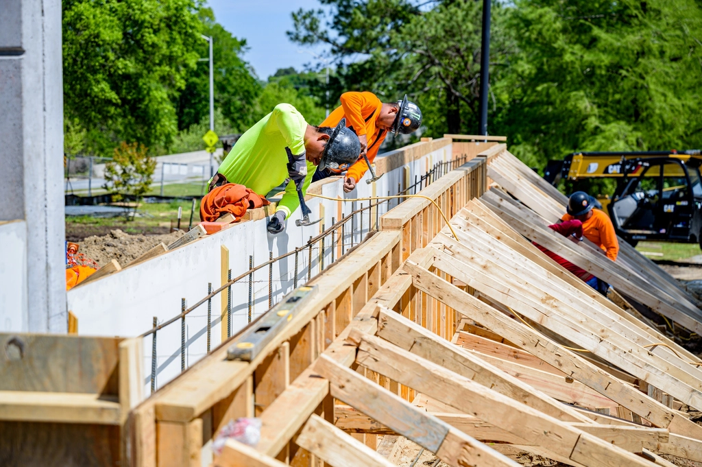 Contractors begin putting finishing touches